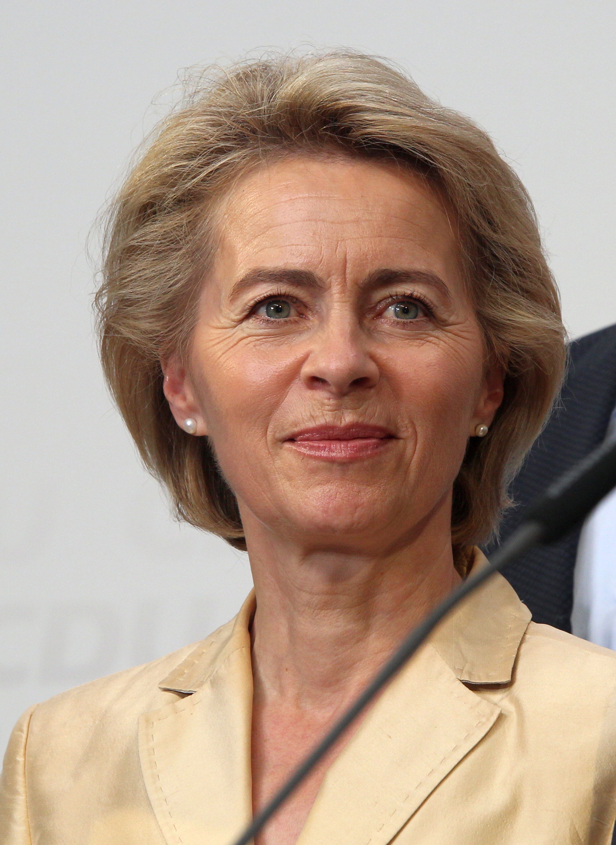 UE Oggi il voto per nuovo Presidente della Commissione Ursula von der