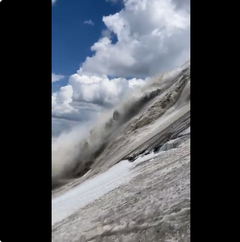 Dolomiti - Crolla blocco di ghiaccio 6 morti, 8 feriti e 10 dispersi